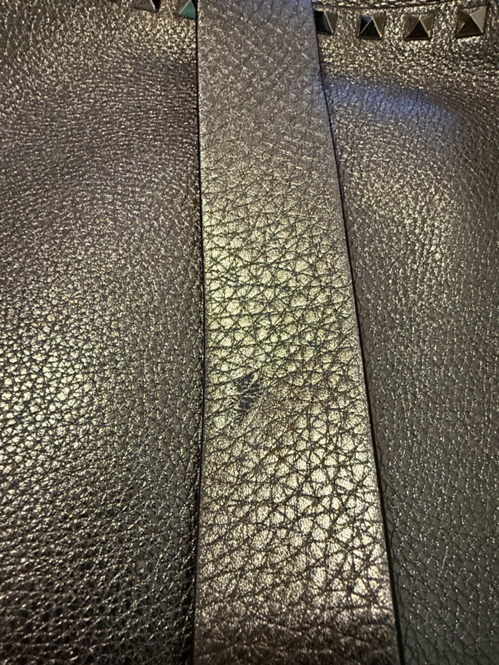 Authentic Valentino Garavani Rockstud Crossbody Hobo Metallic Leather Medium sz - Picture 14 of 16
